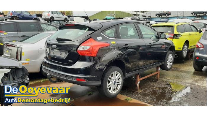 Ford Focus 3 1.0 Ti-VCT EcoBoost 12V 100 Skrotfordon (2013, ZWART)
