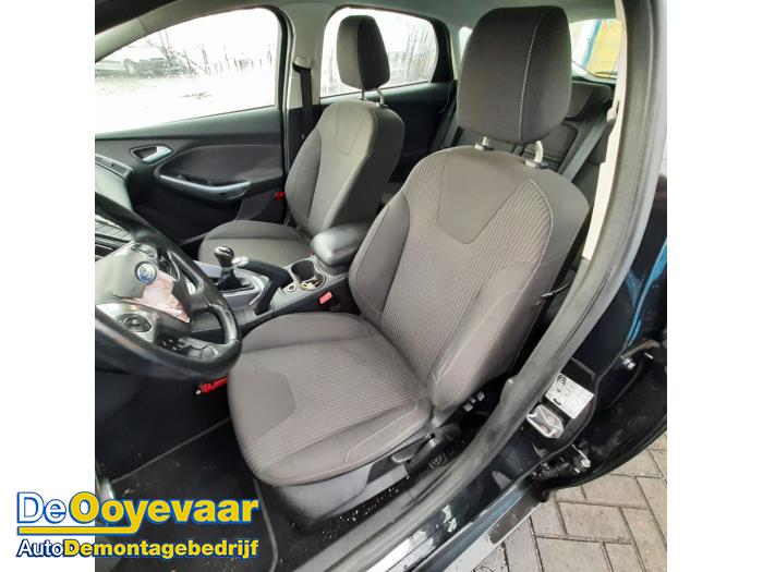 Ford Focus 3 1.0 Ti-VCT EcoBoost 12V 100 Skrotfordon (2013, ZWART)