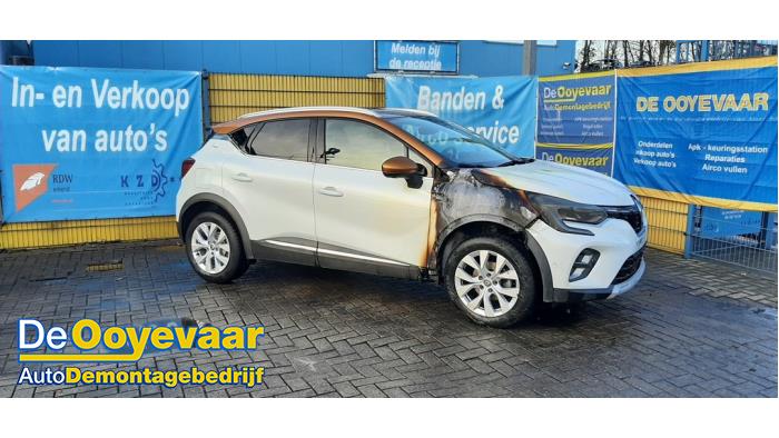 Renault Captur II 1.3 TCE 130 16V Samochód złomowany (2021, Metalik, Bialy, Pomaranczowy)