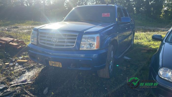 Cadillac Escalade Skrotfordon (2004, NIET VAN TOEPASSING)