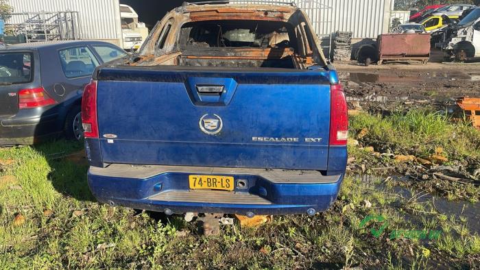Cadillac Escalade Skrotfordon (2004, NIET VAN TOEPASSING)