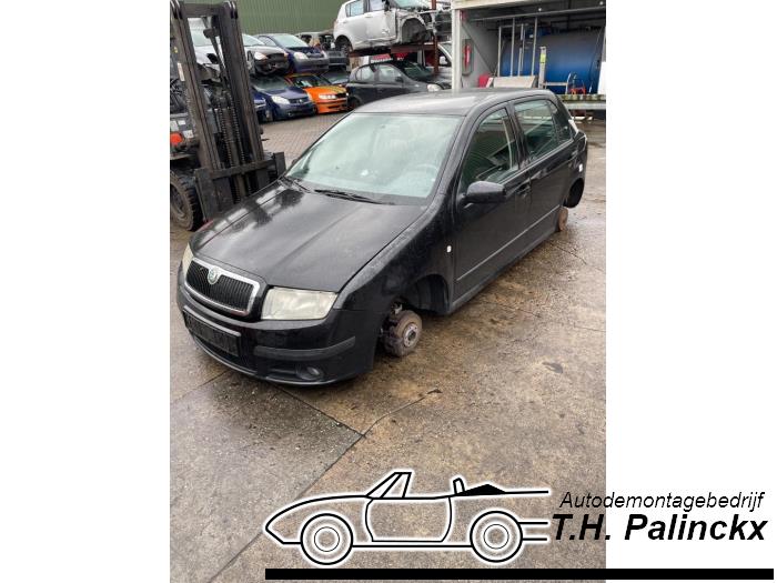 Skoda Fabia 1.4i 16V Salvage vehicle (2006, Black)