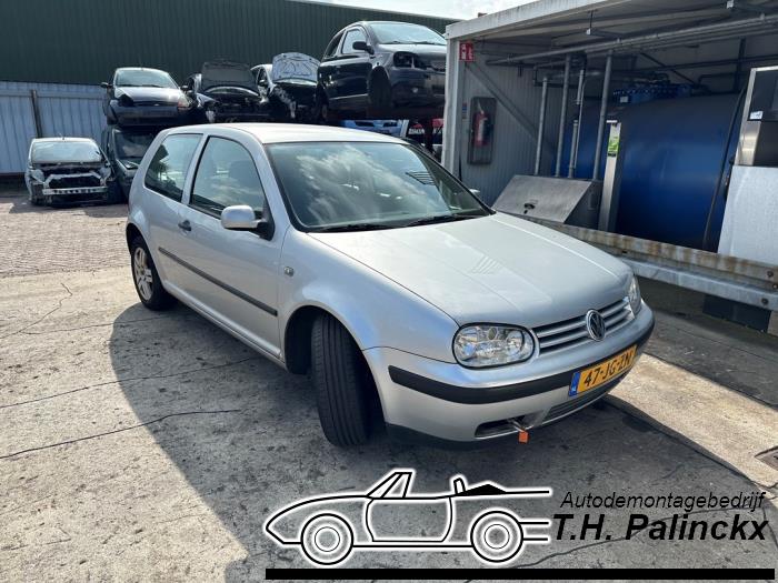 Volkswagen Golf IV 1.4 16V Salvage vehicle (2002, Gray)