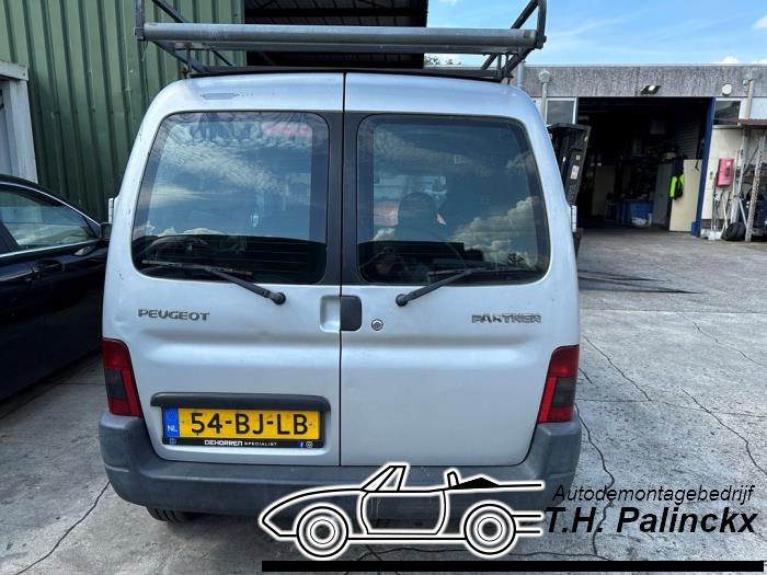 Peugeot Partner 1.9D Samochód złomowany (2003, Granit)