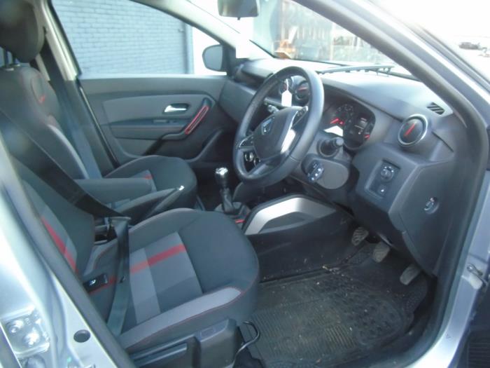 Dacia Duster 1.3 TCE 150 16V Sloopvoertuig (2019, Grijs)