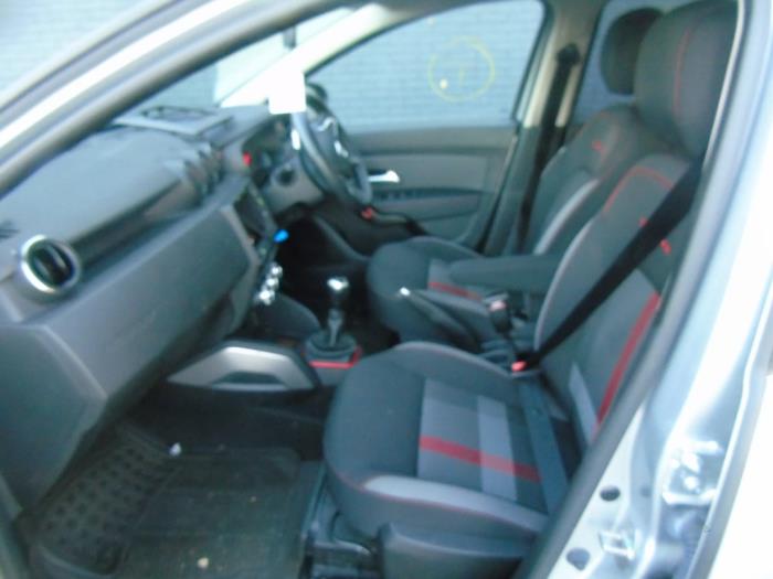 Dacia Duster 1.3 TCE 150 16V Sloopvoertuig (2019, Grijs)