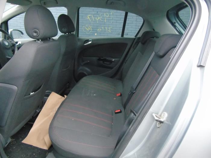 Opel Corsa D 1.4 16V Twinport Sloopvoertuig (2014, Zilver)