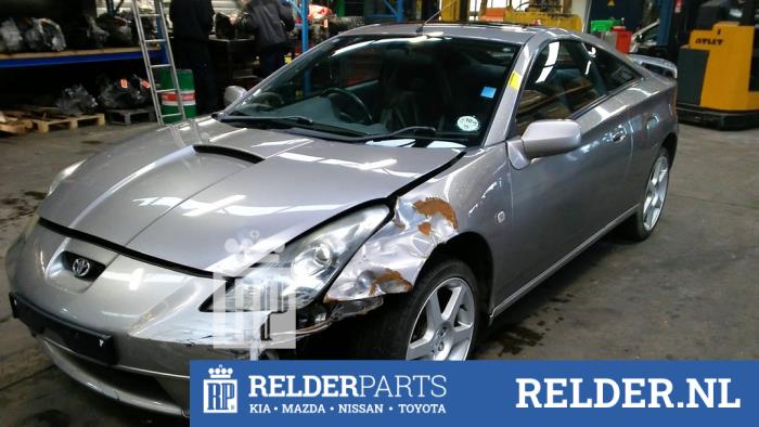Toyota Celica 1.8 16V VVTL-i TS Skrotfordon (2004, GRIJS)