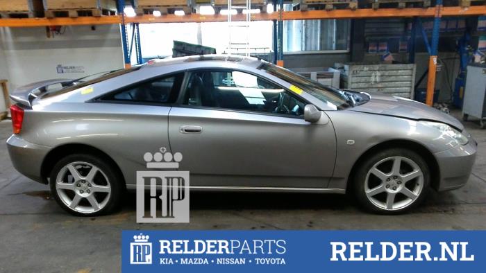 Toyota Celica 1.8 16V VVTL-i TS Skrotfordon (2004, GRIJS)