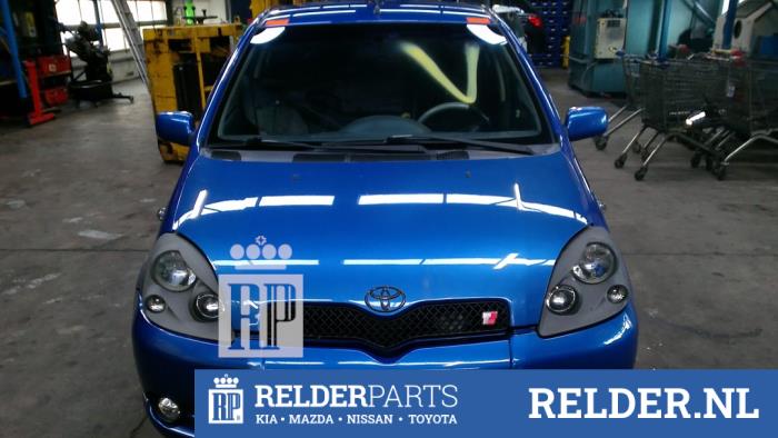 Toyota Yaris 1.5 T Sport 16V VVT-i Skrotfordon (2001, BLAUW 8B6)
