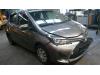 Toyota Yaris III 1.33 16V Dual VVT-I Sloopvoertuig (2016, Grijs)