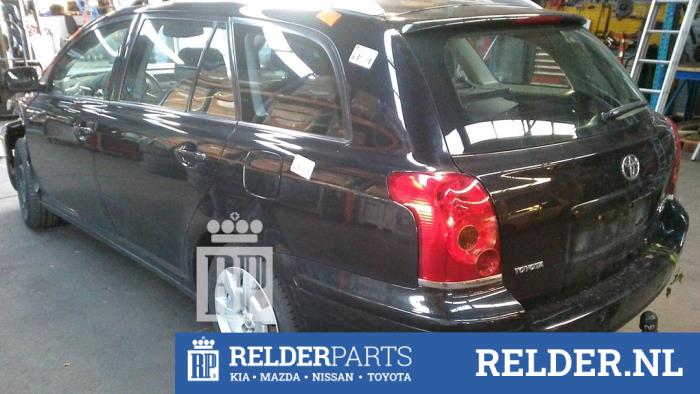 Toyota Avensis Wagon 2.0 16V VVT-i D4 Skrotfordon (2005, ZWART 209)