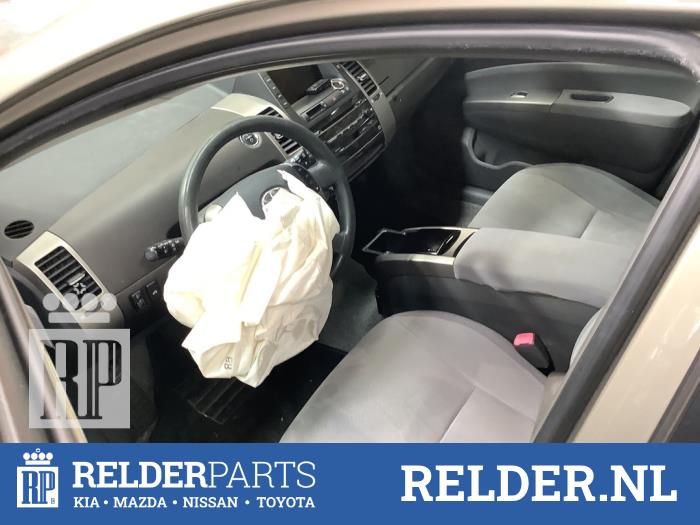 Toyota Prius 1.5 16V Sloopvoertuig (2004, Beige)