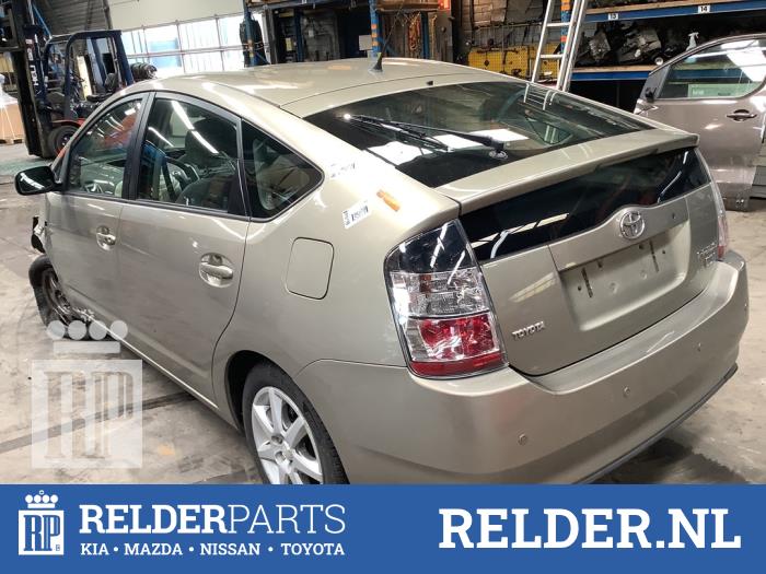 Toyota Prius 1.5 16V Sloopvoertuig (2004, Beige)