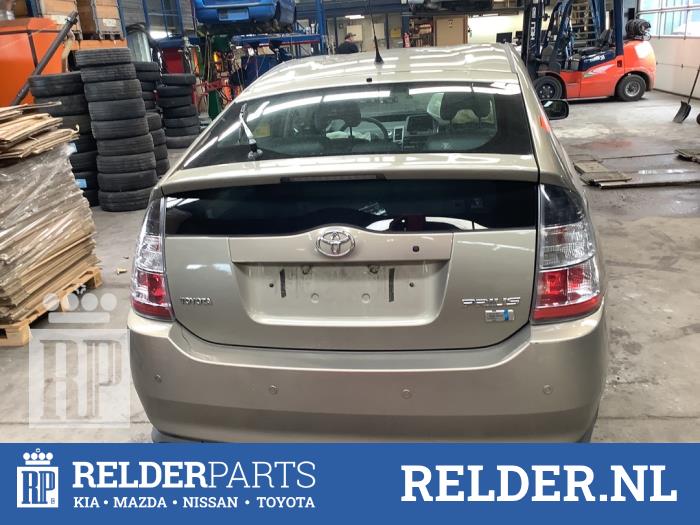 Toyota Prius 1.5 16V Sloopvoertuig (2004, Beige)