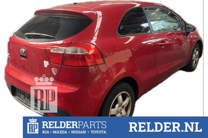 Kia Rio III 1.4 CVVT 16V Skrotfordon (2013, ROOD BEG)
