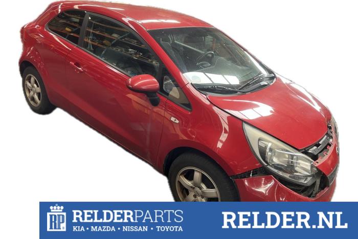 Kia Rio III 1.4 CVVT 16V Skrotfordon (2013, ROOD BEG)