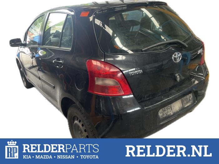 Toyota Yaris II 1.3 16V VVT-i Sloopvoertuig (2008, Zwart)