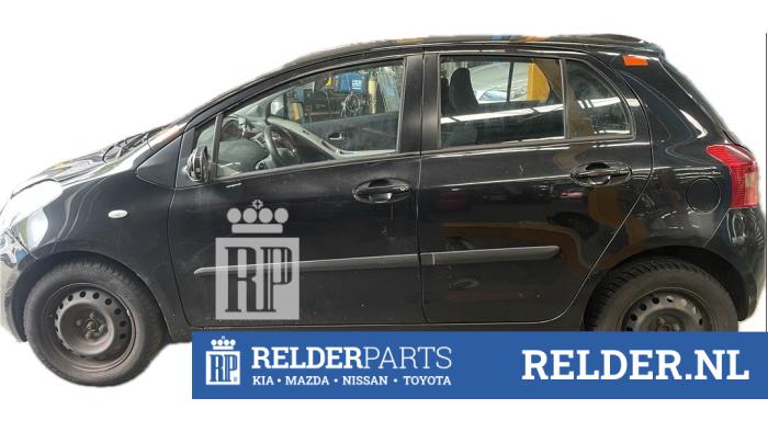 Toyota Yaris II 1.3 16V VVT-i Sloopvoertuig (2008, Zwart)