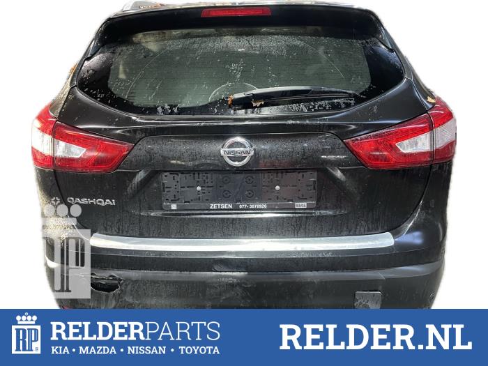 Nissan Qashqai 1.6 DIG-T 163 16V Sloopvoertuig (2017, Zwart)