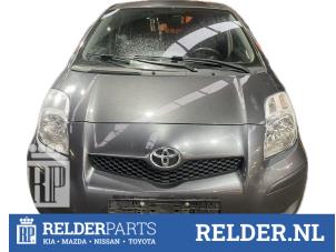 Toyota Yaris II 1.33 16V Dual VVT-I  (Sloop)