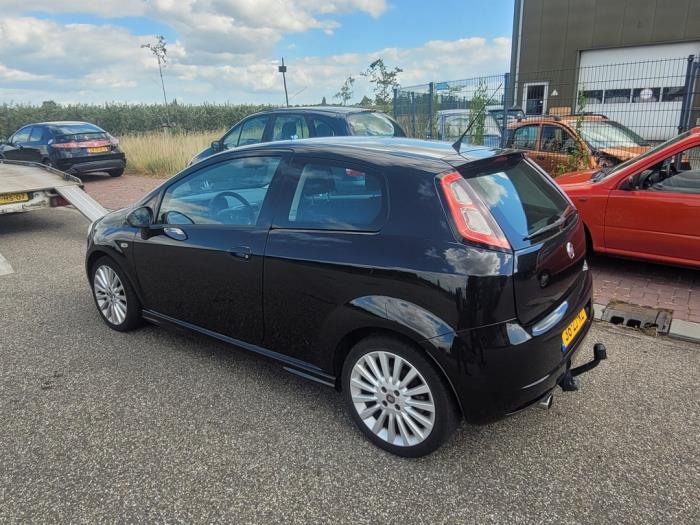 Fiat Grande Punto 1.4 T-Jet 16V Sloopvoertuig (2008, Zwart)