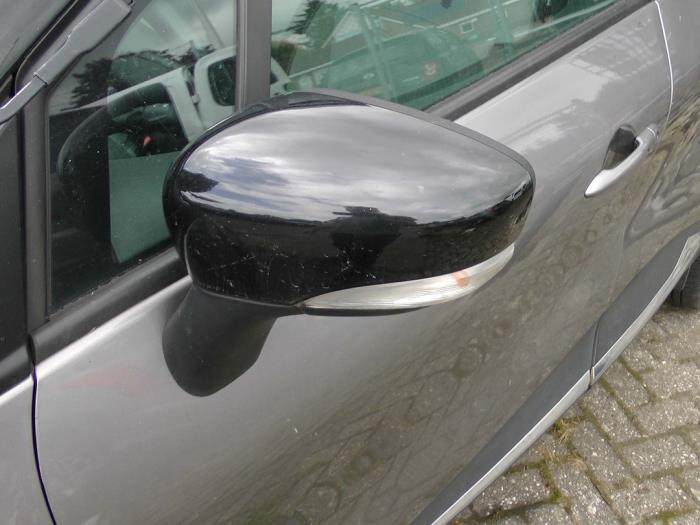 Renault Captur 0.9 Energy TCE 12V Sloopvoertuig (2017, Grijs)