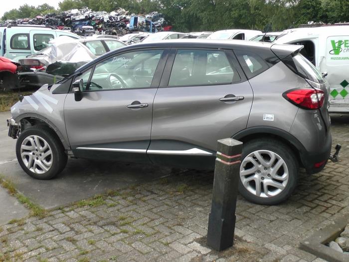 Renault Captur 0.9 Energy TCE 12V Sloopvoertuig (2017, Grijs)