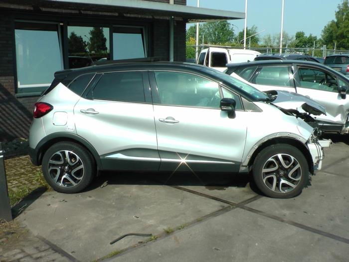 Renault Captur 1.2 TCE 16V EDC Sloopvoertuig (2017, Grijs)
