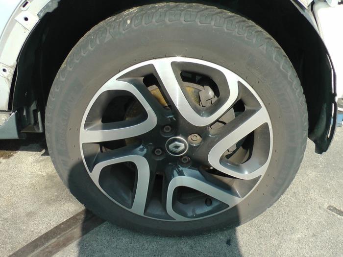 Renault Captur 1.2 TCE 16V EDC Sloopvoertuig (2017, Grijs)