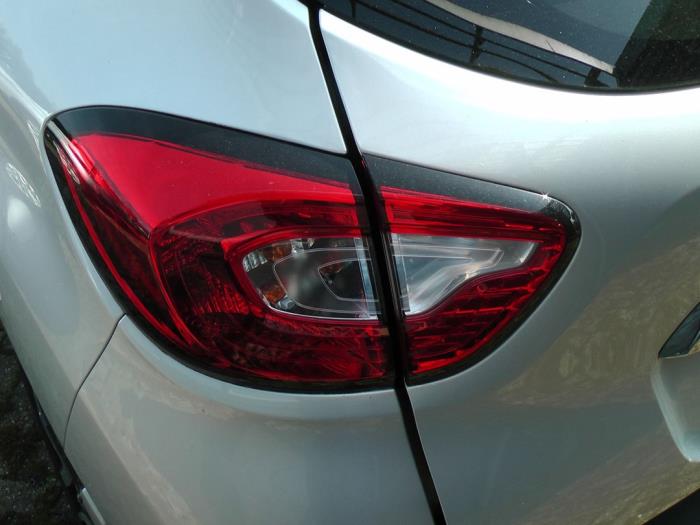 Renault Captur 1.2 TCE 16V EDC Sloopvoertuig (2017, Grijs)