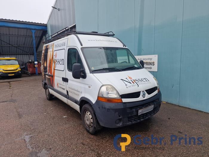 Renault Master II 2.5 dCi 16V 100 Skrotfordon (2007, WIT)