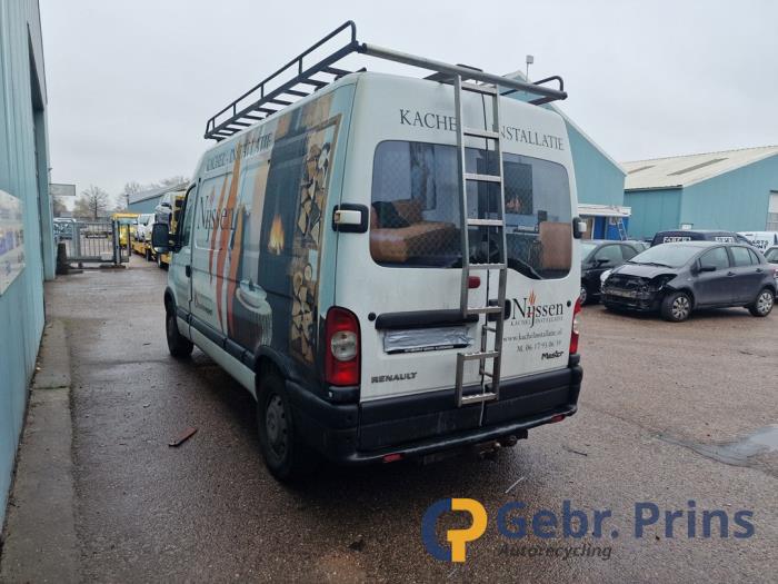 Renault Master II 2.5 dCi 16V 100 Skrotfordon (2007, WIT)