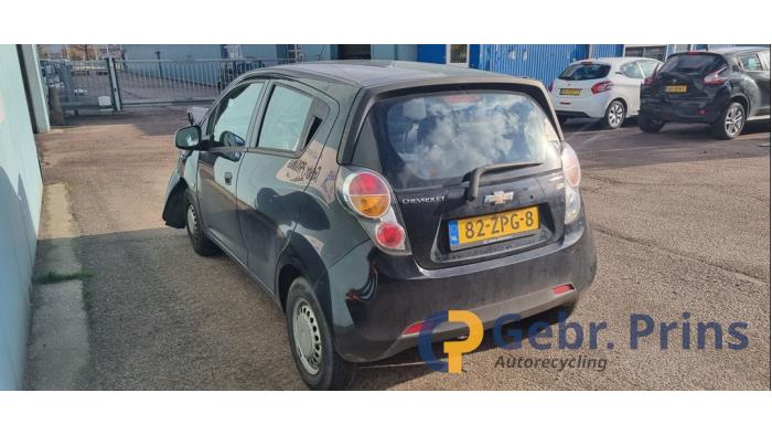 Chevrolet Spark 1.0 16V Bifuel Skrotfordon (2013, ZWART)