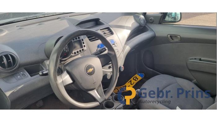Chevrolet Spark 1.0 16V Bifuel Skrotfordon (2013, ZWART)