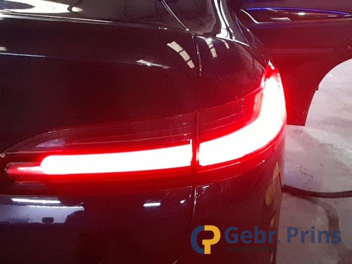 BMW X4 M40i 3.0 TwinPower Turbo 24V Skrotfordon (2021, DONKER BLAUW)