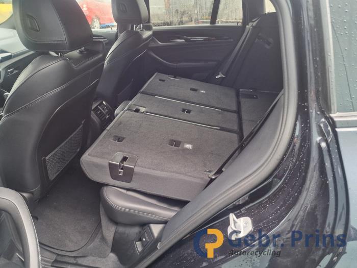 BMW X4 M40i 3.0 TwinPower Turbo 24V Skrotfordon (2021, DONKER BLAUW)