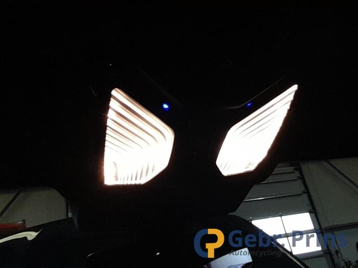 BMW X4 M40i 3.0 TwinPower Turbo 24V Skrotfordon (2021, DONKER BLAUW)