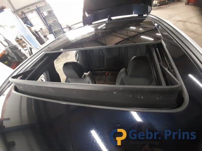 BMW X4 M40i 3.0 TwinPower Turbo 24V Skrotfordon (2021, DONKER BLAUW)