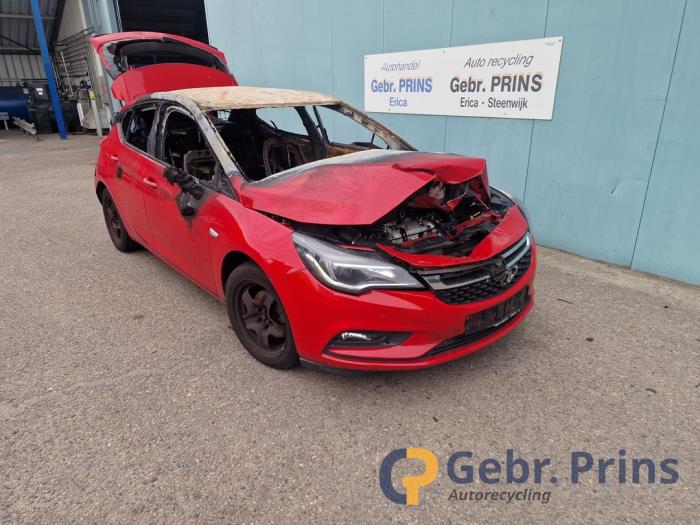 Opel Astra K 1.6 CDTI 110 16V Sloopvoertuig (2016, Rood)