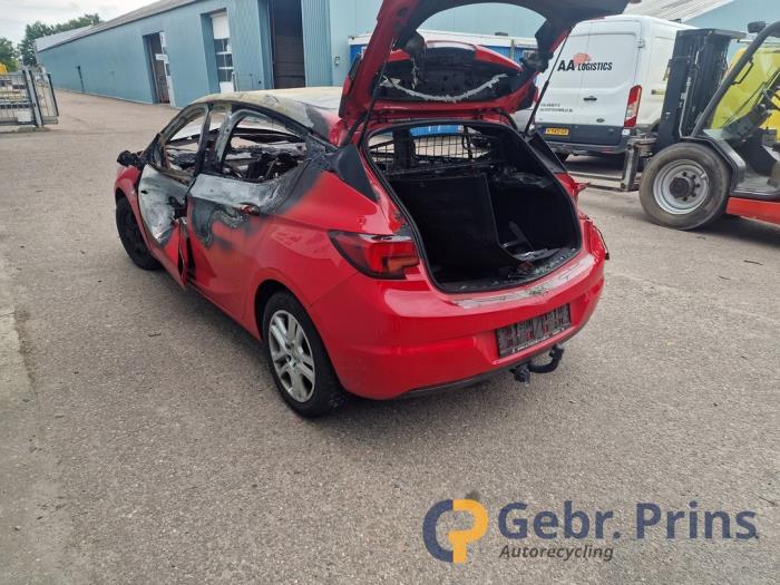 Opel Astra K 1.6 CDTI 110 16V Sloopvoertuig (2016, Rood)