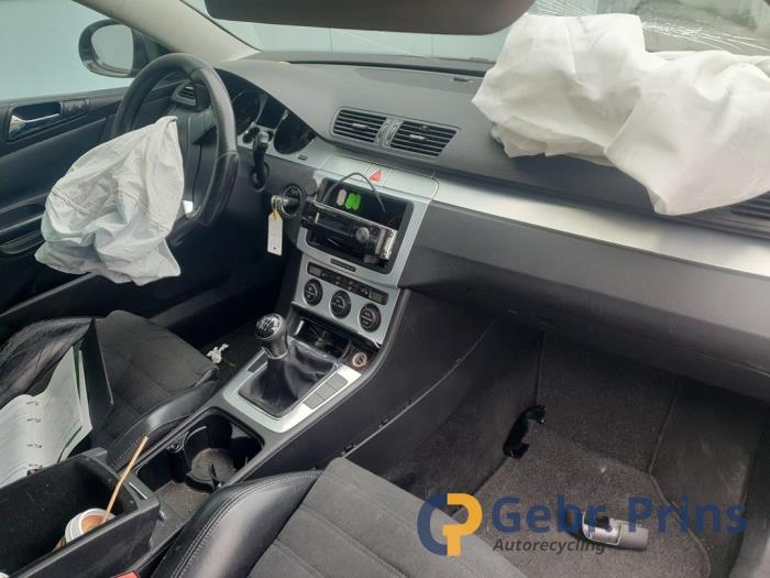 Volkswagen Passat 2.0 FSI 16V Sloopvoertuig (2005, Zwart)