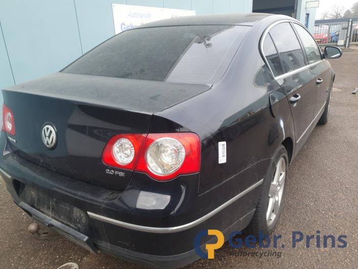 Volkswagen Passat 2.0 FSI 16V Sloopvoertuig (2005, Zwart)
