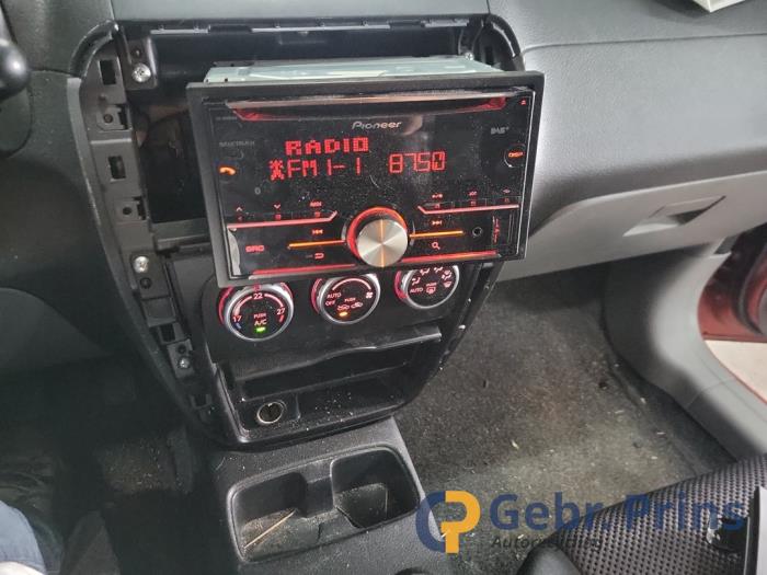 Suzuki SX4 1.6 16V VVT Comfort,Exclusive Autom. Samochód złomowany (2007, Pomaranczowy)