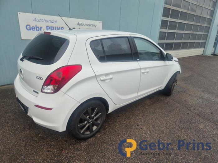 Hyundai i20 1.1 CRDi VGT 12V Skrotfordon (2014, WIT)