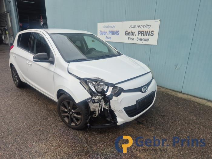 Hyundai i20 1.1 CRDi VGT 12V Skrotfordon (2014, WIT)