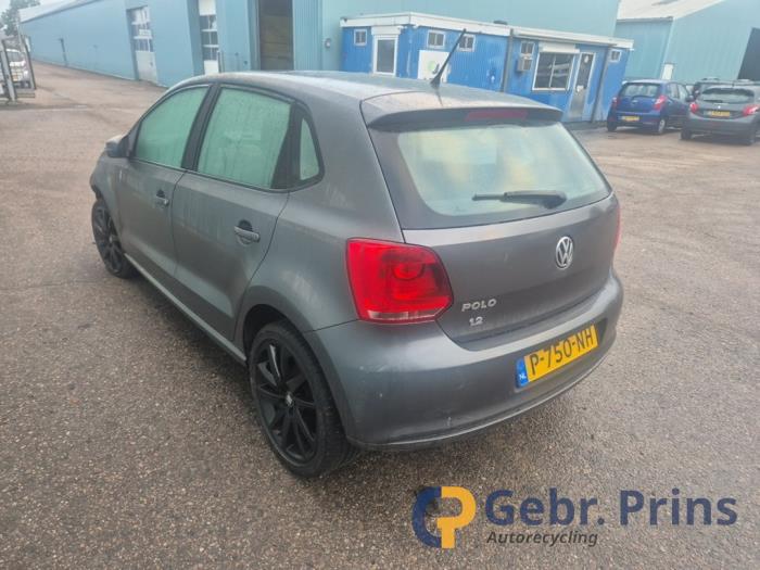 Volkswagen Polo V 1.2 12V BlueMotion Technology Skrotfordon (2010, GRIJS)