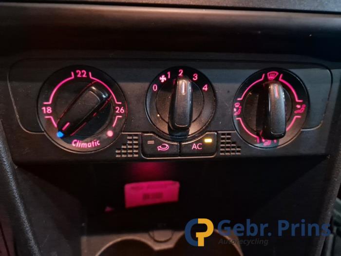 Volkswagen Polo V 1.2 12V BlueMotion Technology Skrotfordon (2010, GRIJS)