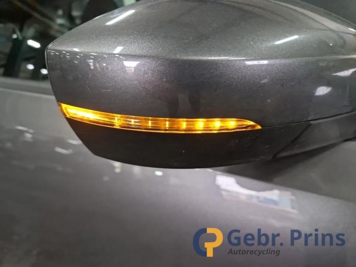 Volkswagen Polo V 1.2 12V BlueMotion Technology Skrotfordon (2010, GRIJS)