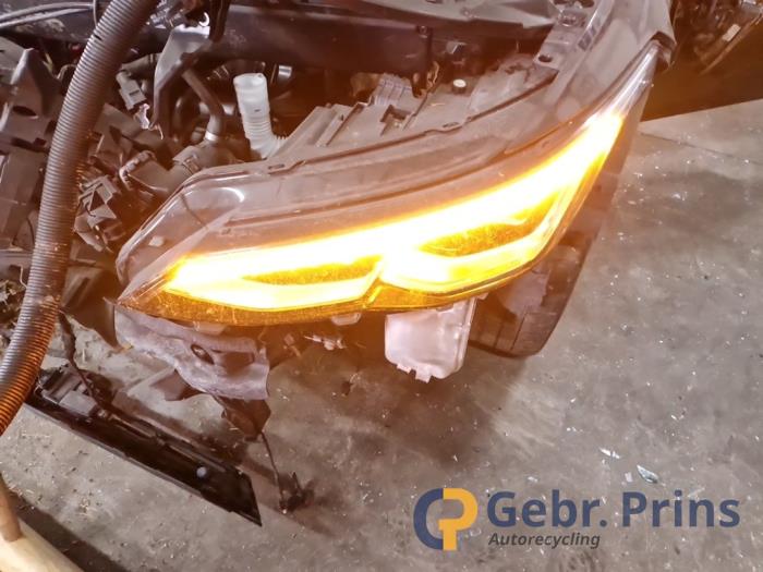 Volkswagen Golf VIII 2.0 GTI 16V Skrotfordon (2020, ZWART)